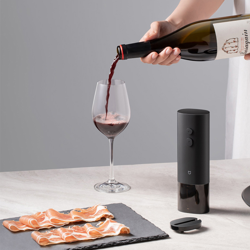 Ouvre-bouteille électrique MIJ - Kitchen Gadgets Needed avis et prix