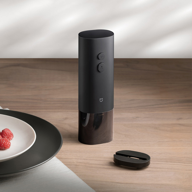 Ouvre-bouteille électrique MIJ - Kitchen Gadgets Needed avis et prix