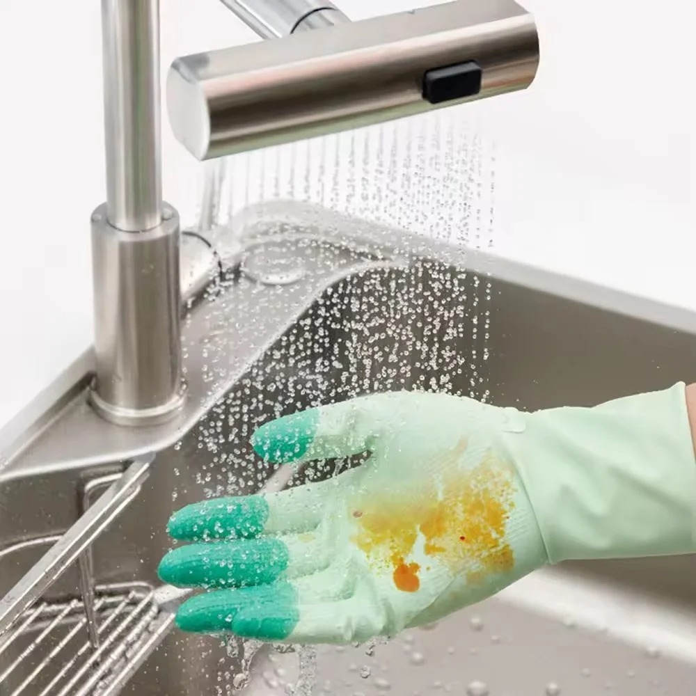 Gants de nettoyage en silicone - Kitchen Gadgets Needed avis et prix