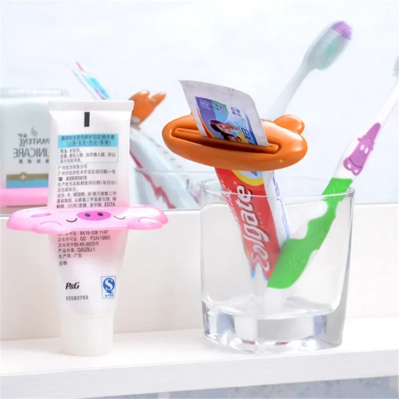 Presse-dentifrice multifonctio - Kitchen Gadgets Needed avis et prix